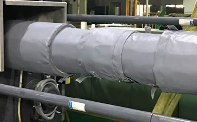 注塑機(jī)<a href=http://www.kafl.cn/e/tags/?tagname=%E4%BF%9D%E6%B8%A9%E8%A1%A3 target=_blank class=infotextkey>保溫衣</a>的好處