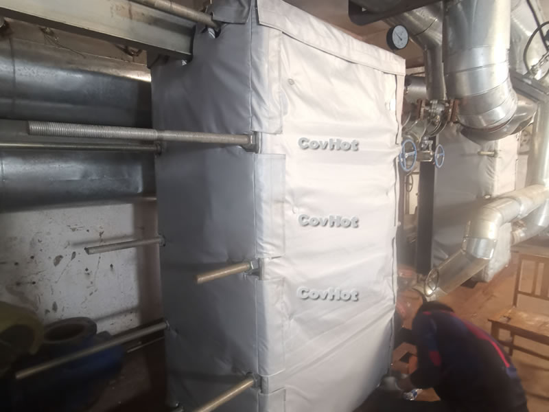 板式<a href=http://www.kafl.cn/e/tags/?tagname=%E6%8D%A2%E7%83%AD%E5%99%A8%E4%BF%9D%E6%B8%A9 target=_blank class=infotextkey>換熱器保溫</a>,<a href=http://www.kafl.cn/e/tags/?tagname=%E5%8F%AF%E6%8B%86%E5%8D%B8%E4%BF%9D%E6%B8%A9%E5%A5%97 target=_blank class=infotextkey>可拆卸<a href=http://www.kafl.cn/e/tags/?tagname=%E4%BF%9D%E6%B8%A9%E5%A5%97 target=_blank class=infotextkey>保溫套</a></a>