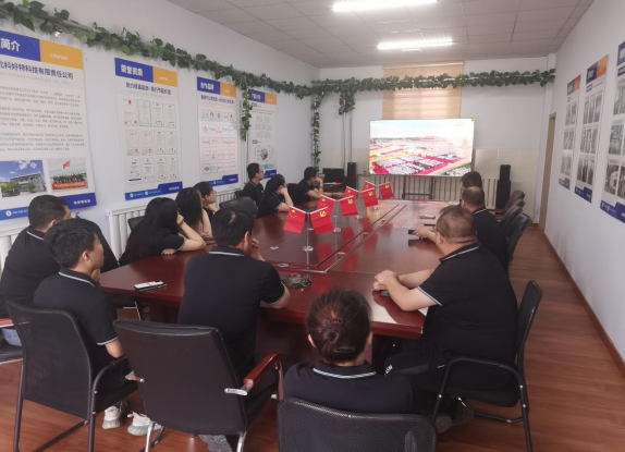 致敬勝利，共燃家國情懷——科好特科技組織員工觀看抗戰勝利 80 周年閱兵式